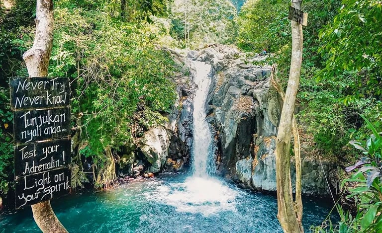 Aling-aling Waterfall