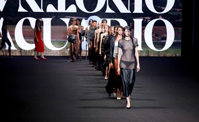 MBFWM - desfile de Antonio Acuaio - colección MOmento II