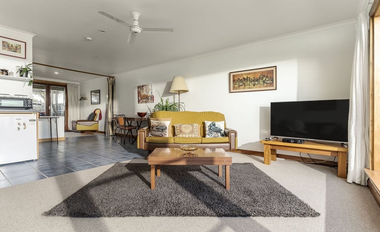 The Studio Kaikoura open-plan living area and kitchenette
