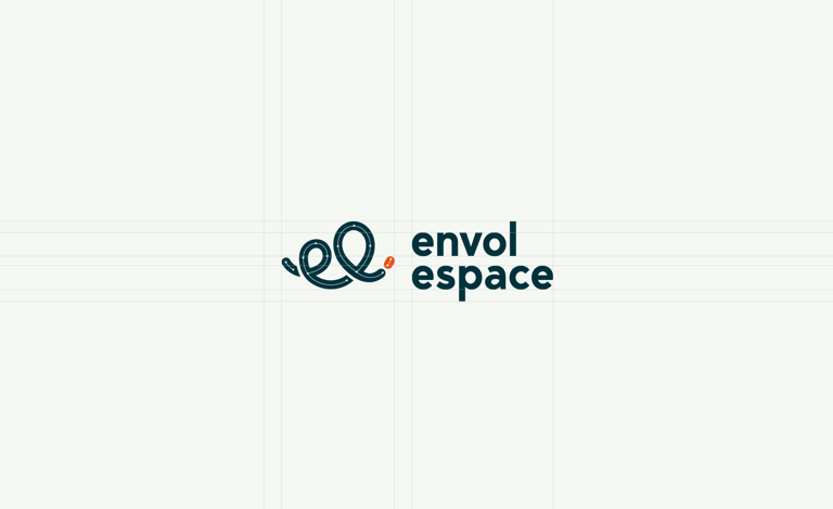 Logo de l'identité visuelle d'envol espace, leader du voyage scolaire par Tuuk studio