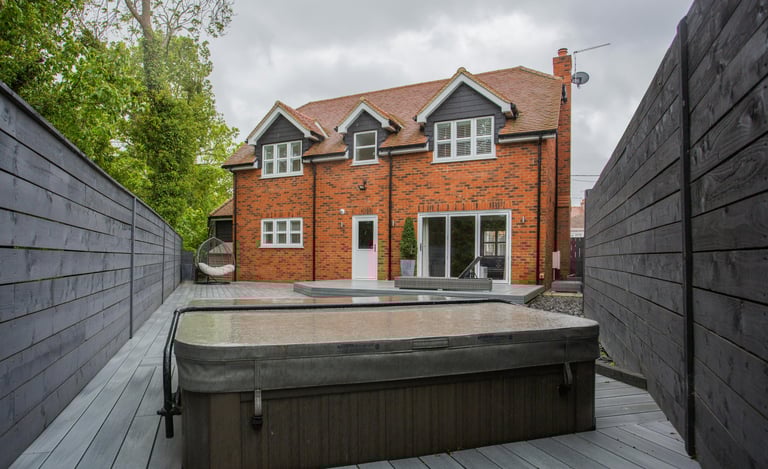 new build home built by pbp services in evesham