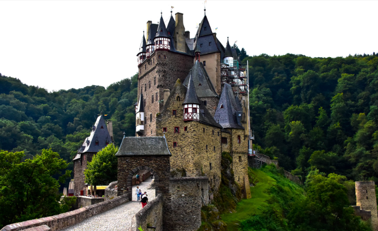 eltz-castle.jpg