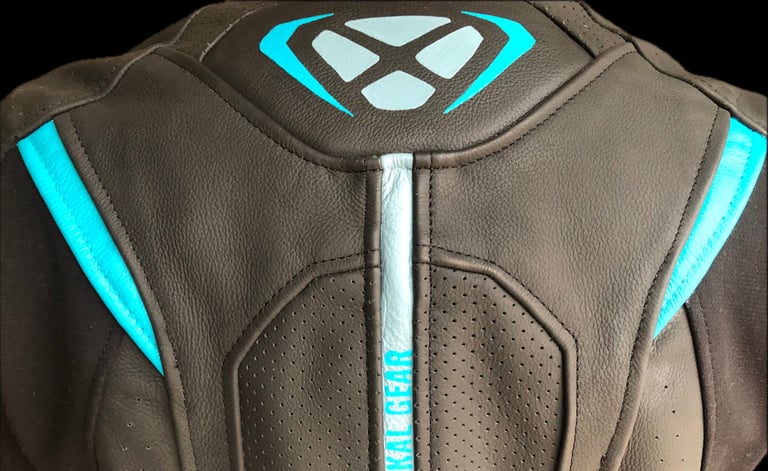 VESTE IXON PERSONNALISÉE PAR DKM CUSTOM