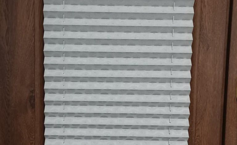 Jaluzele plisate Bucuresti, Galati, Iasi, Ploiesti, Buzau, Constanta, Craiova, Bacau, Focsani, Iasi