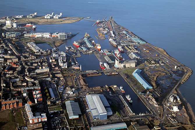 Puerto de Leith Edimburgo Escocia Llavallol Santa Catalina