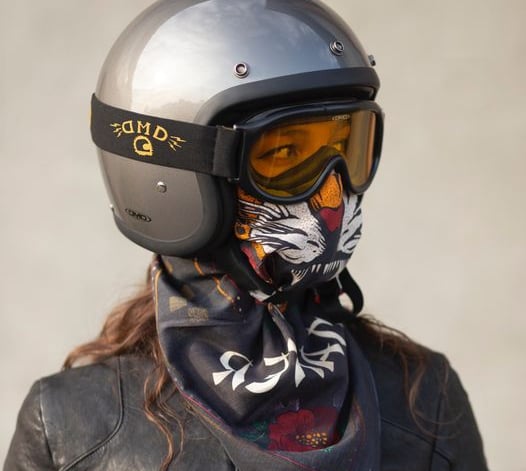 Stylowa bandana z bawełny i jedwabiu marki DMD