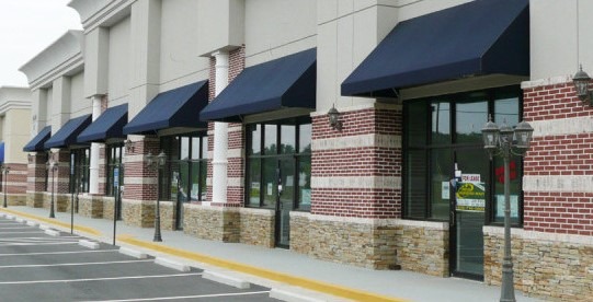 COMMERCIAL SIDE WAL CONCRETE PRESSURE CLEANING