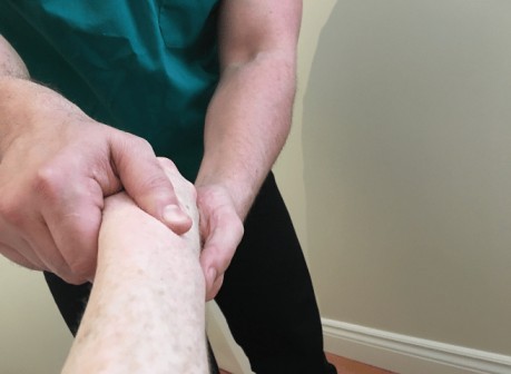 Massothérapeute sportif expert en massages à la clinique sportive A.S.