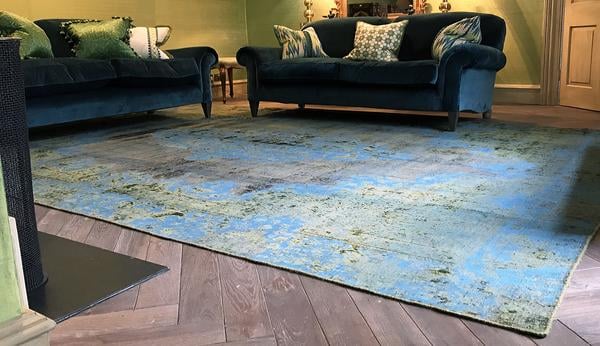 HANDMADE ANTIQUE AND VINTAGE PERSIAN CARPETS - Artisan Carpets