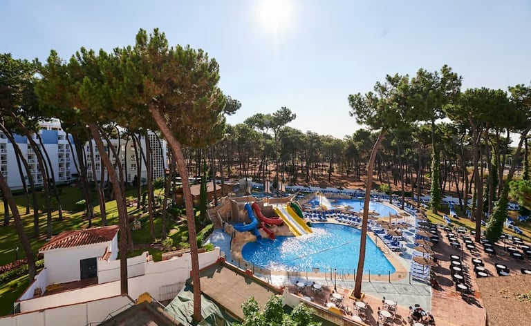 4⭐️ AluaSun Costa Park