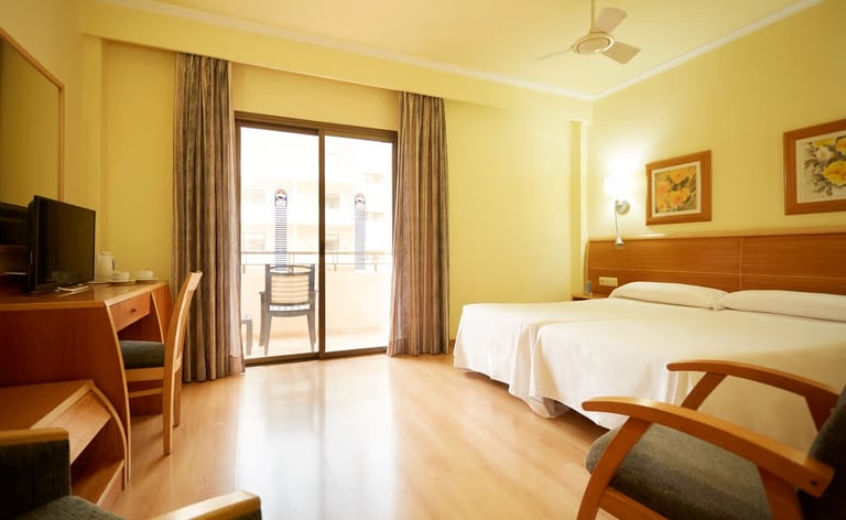 4⭐️ Invisa Hotel La Cala