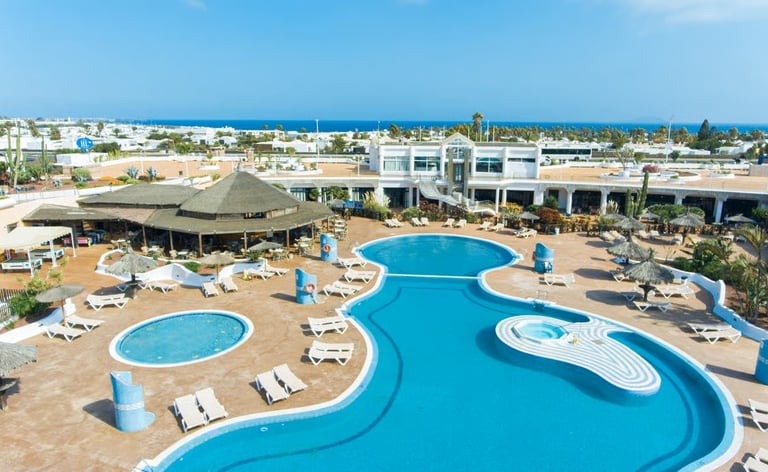 4⭐️ HL Club Playa Blanca