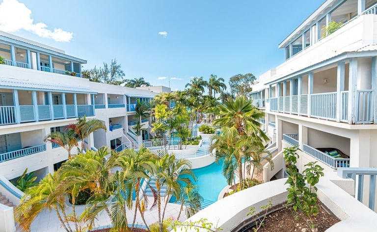 4⭐️ Savannah Beach Club