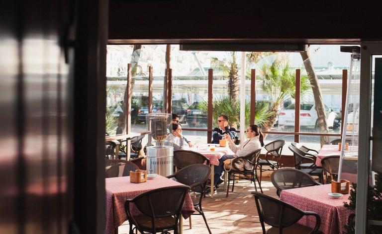 Terraza para disfrutar del sol en Andalucía