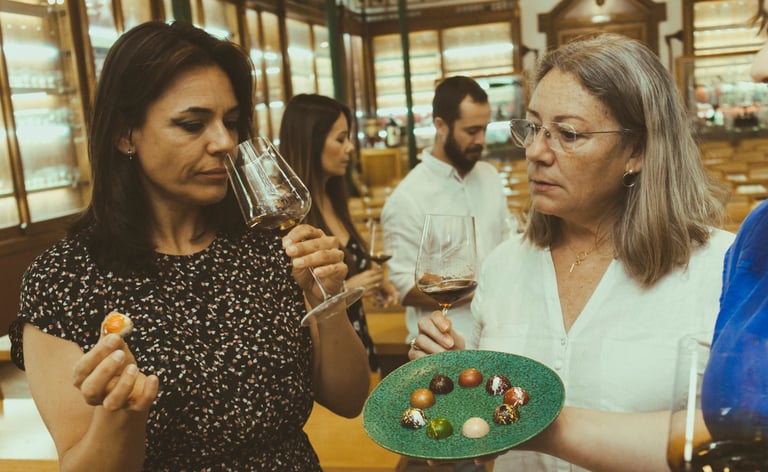 Cata de Vinos PX y chocolates gourmet en bodegas Todo Albalá