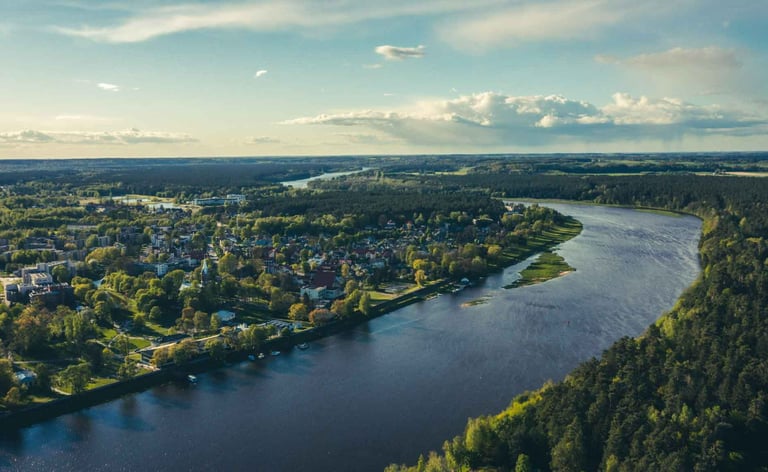 Fotografavimas dronu iš paukščio skrydžio