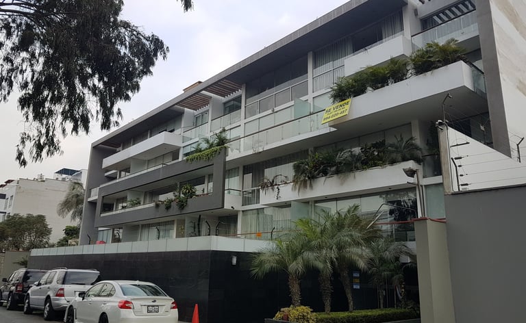 Moderno edificios en Surco