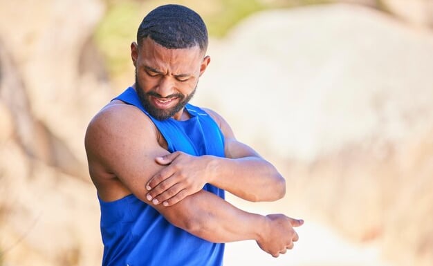 vascular ultrasound thoracic outlet syndrome arm pain cold white hand numbness tingling compression rib blood clot vein nerve