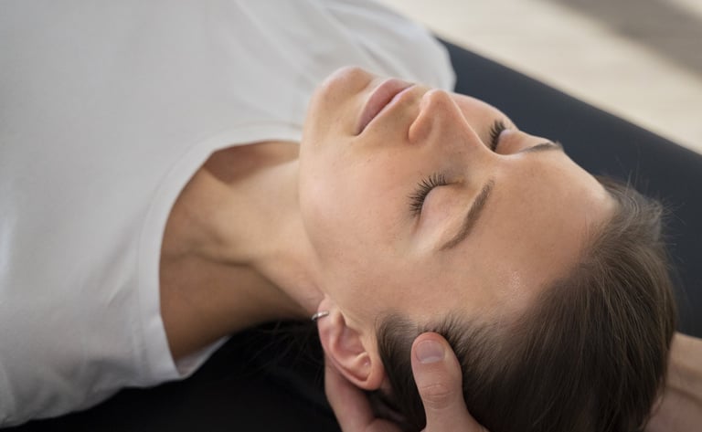 Trattamento osteopatico per favorire equilibrio, mobilità e benessere della persona