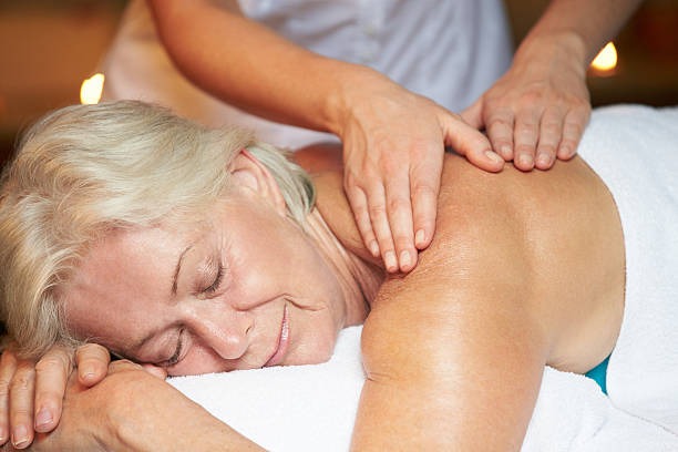 Massage pour senior cheng long Agde