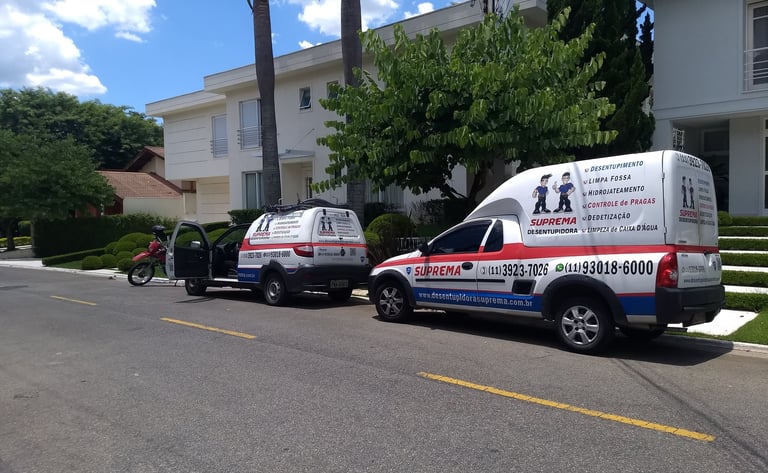 carros da suprema desentupidora