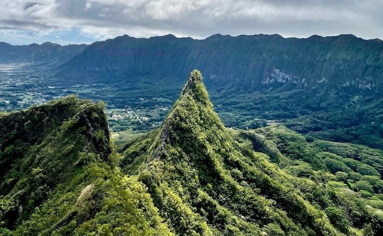 Three Peaks Hike Olomana Trail O'ahu Hawai'i