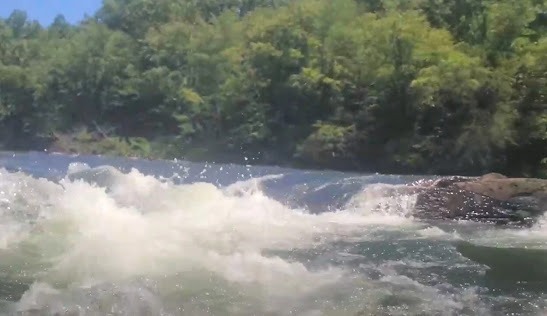 TN Rivers - Hiwassee river in Reliance has Class I to 2 1/2 rapids good for beginners - intermediate