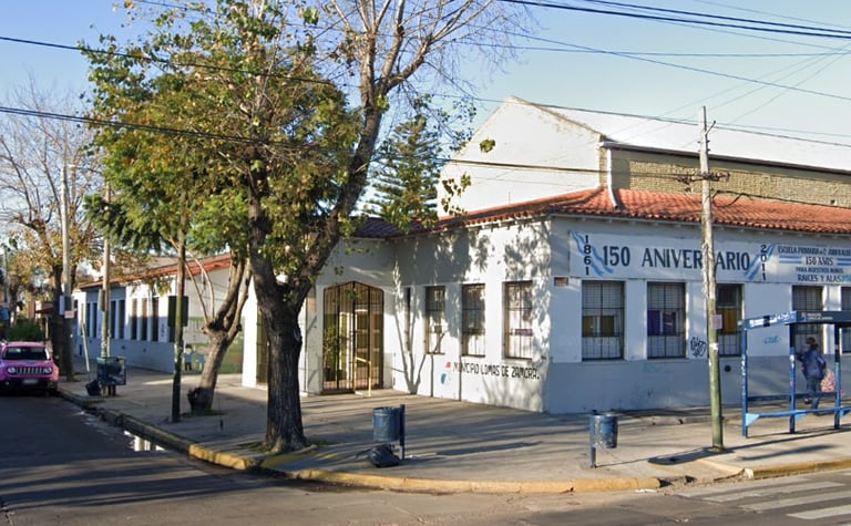 Escuela N°2, Temperley