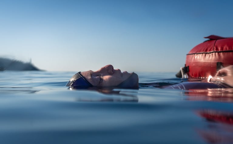 freediving competition photography athlete underwater Laura Mommicchi