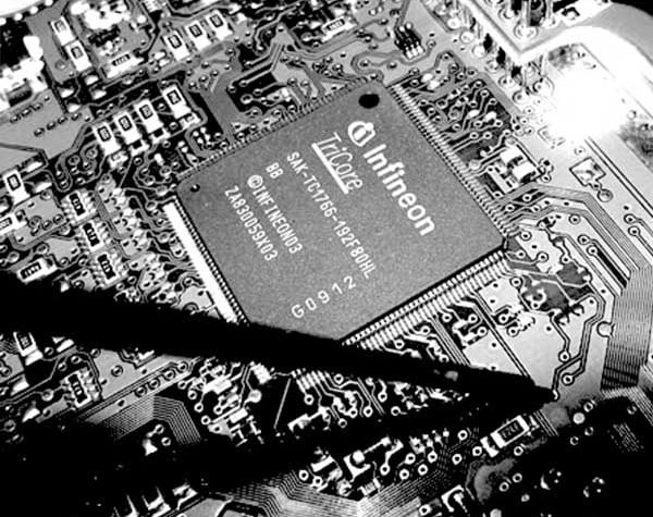 CALCULATEUR MOTEUR CLONAGE