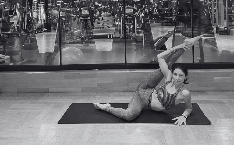 Пилатес с Николета Митева