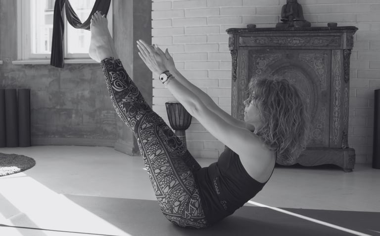 Stretch and Strength Mobility и Пилатес с Поли