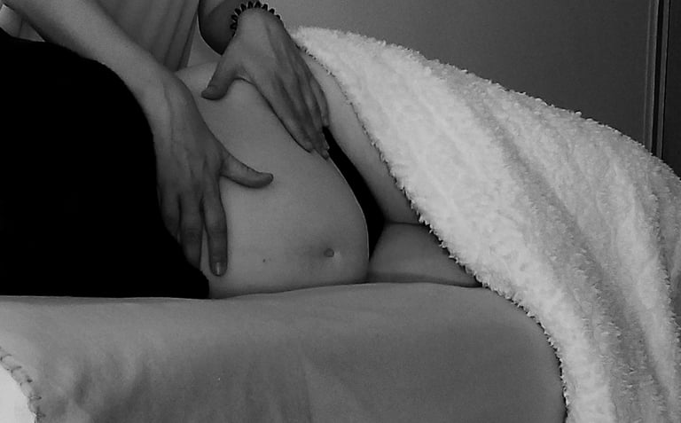 massage femmes enceintes massage grossesse massage maman massage post-partum montpellier gignac