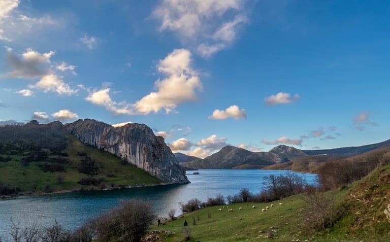 Pantano del Porma en León
