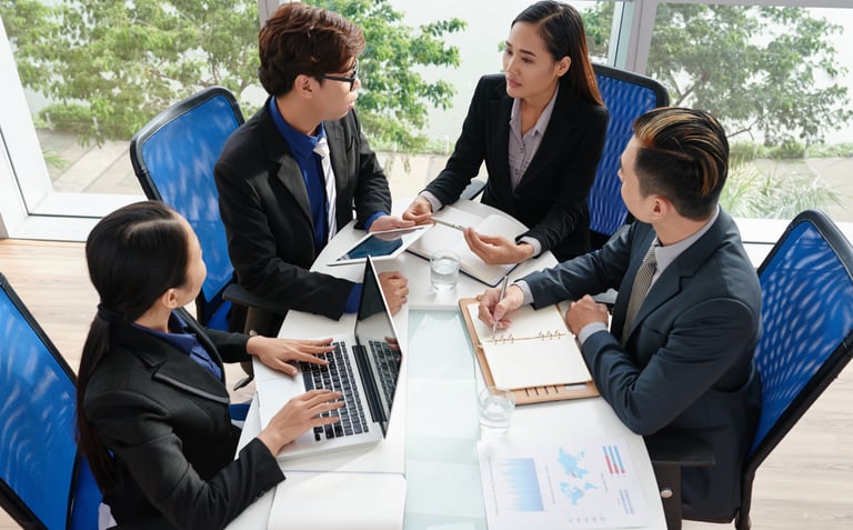 ASN menggunakan sistem HRIS digital untuk pengelolaan SDM pemerintahan.