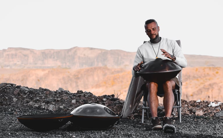 seamusthefreenomad playing handpan