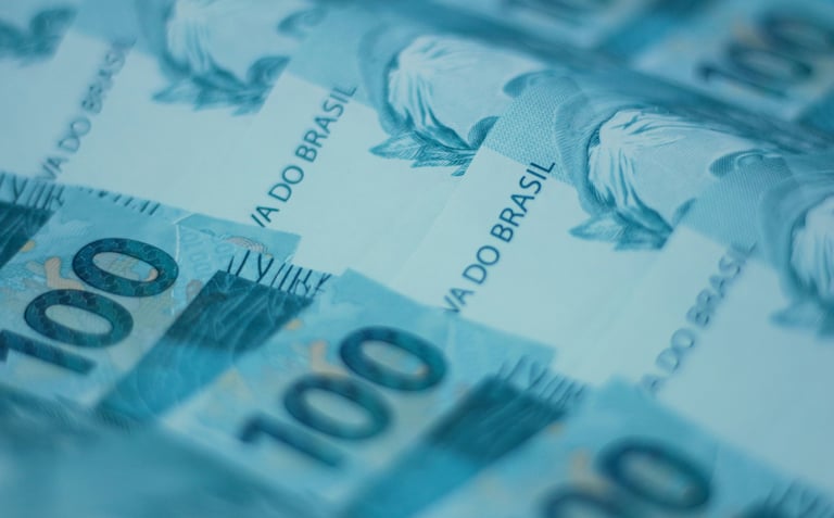 Imagens de notas de cem reais