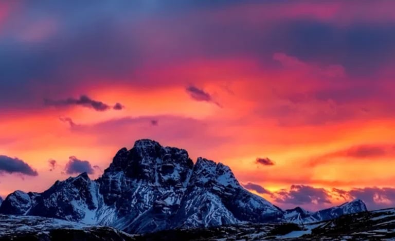 Shuttle service in the Canadian Rockies at Moraine Lake and Lake Louise
