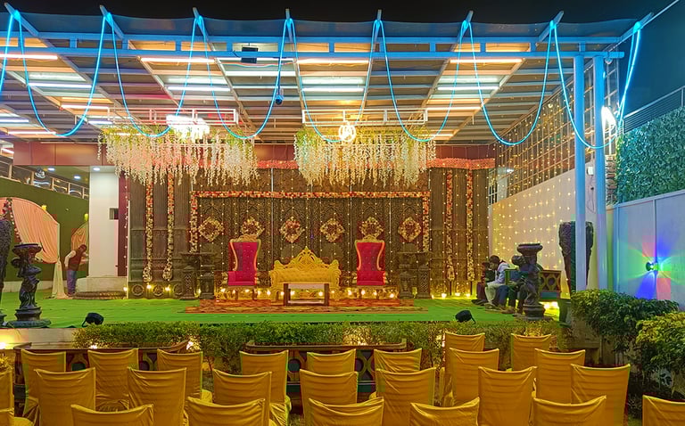 Beautiful garden and spacious lawn for wedding and reception events in Buxar