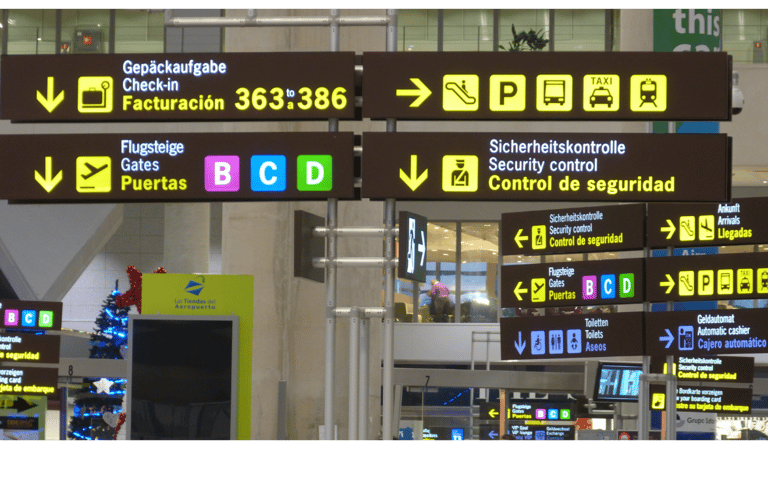 interior del aeropuerto de madrid