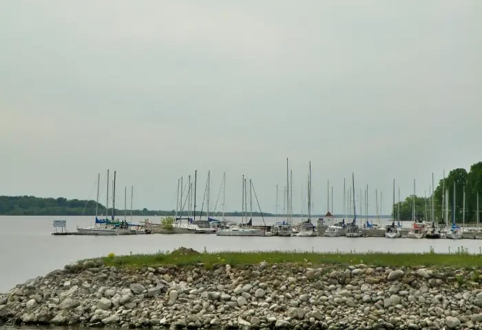Oka, église, marina