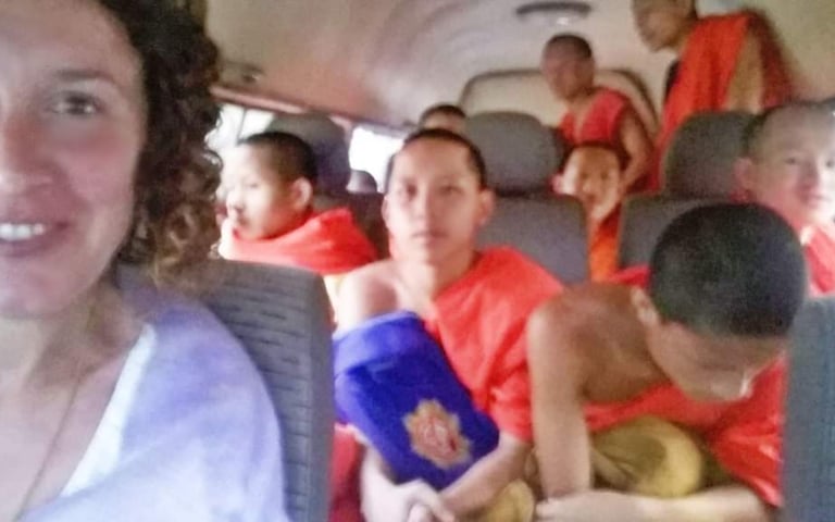 comunidad de monjes artesanos de Luang Pra bang y consultora principal 