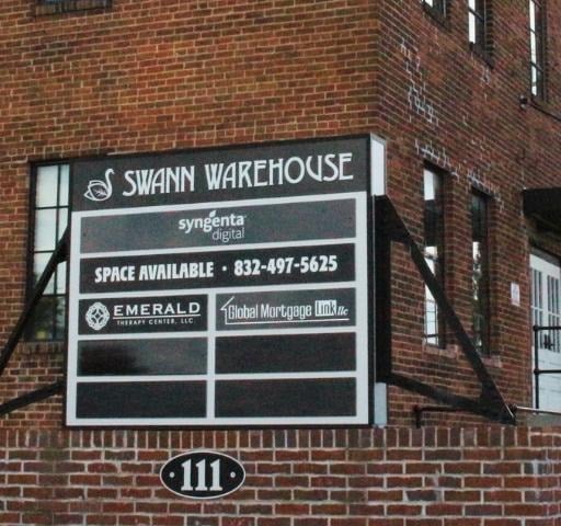 signage of Global Mortgage Link in front of there office building