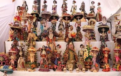 Catrinas en Capula Michoacan - Tour de Muertos en Michoacán