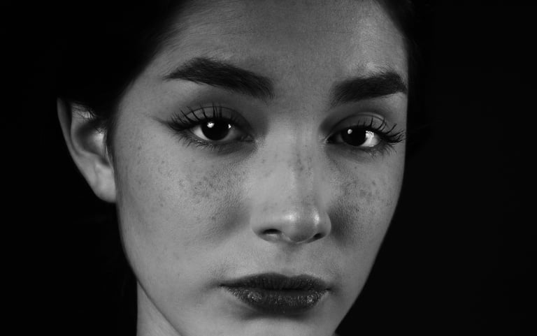 reative Portrait Photography in Montemorelos with bold composition