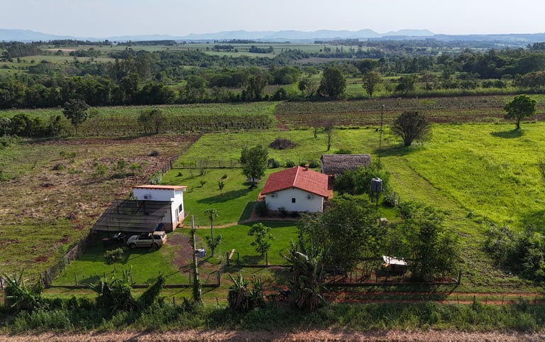 1,4 ha Anwesen in Arroyo Moroti, Nähe Independencia – Grundstück mit Gebäuden, Wald & Weitsicht