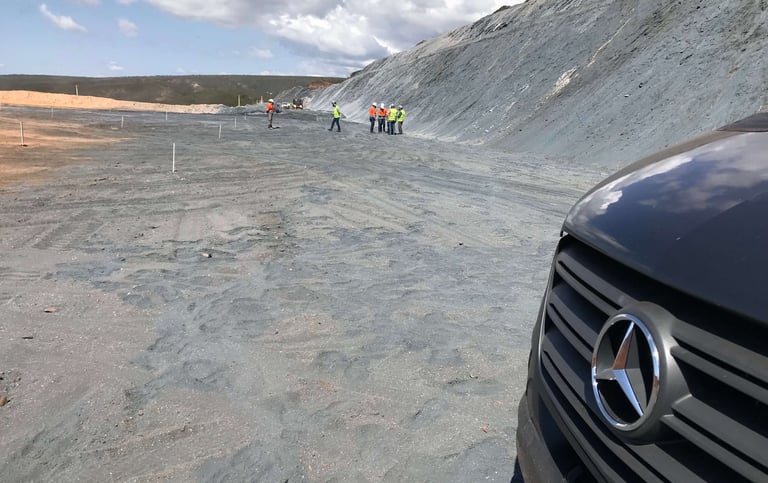 Van executiva em mina de minério - Frota robusta Alfaville para áreas industriais