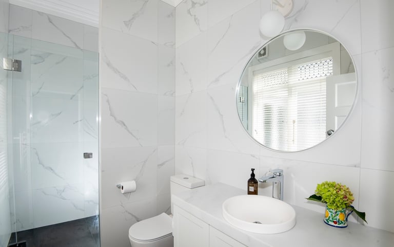 bathroom layout