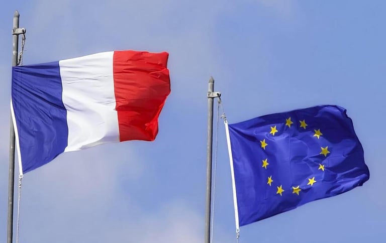 Drapeaux français et européen – production Made in France et Europe, AFB Away From Bed streetwear bi