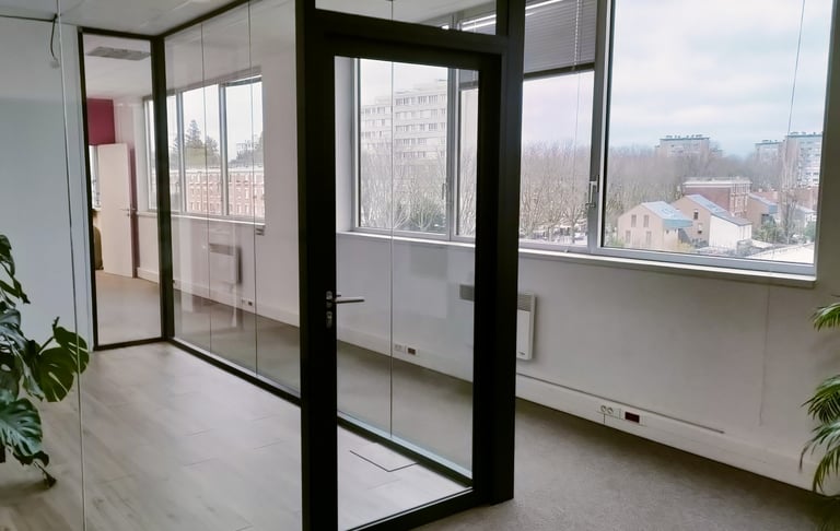 location bureau, salle de réunion 2 -8 personnes